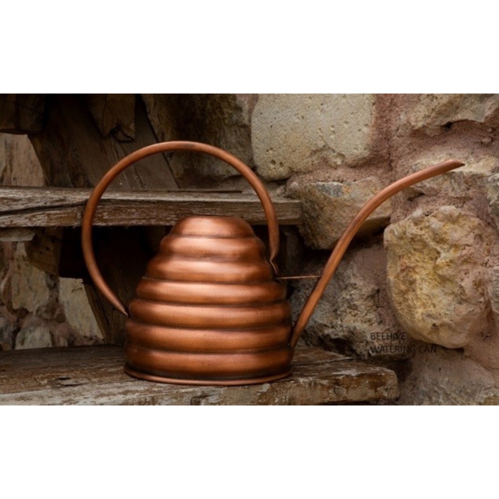 BEEHIVE WATERING CAN